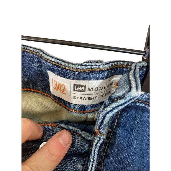 L342 Men's Lees Modern Casual Straight Leg Bootcut Jeans 40x32L - Picture 2 of 5